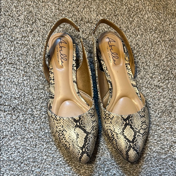 Abella Black and Cream Flats with Snakeskin Pattern - Picture 1 of 1